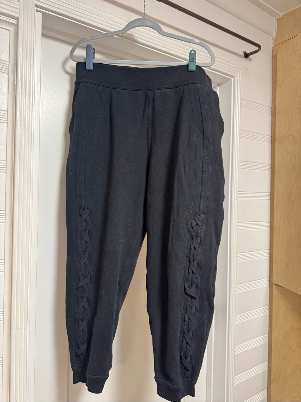 Lululemon BRAIDED DETAIL HIGH-RISE JOGGER 16